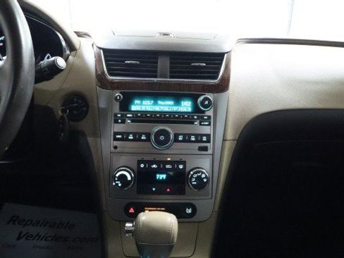 Used 2010 Chevrolet Malibu LTZ w/ HFV6 Engine Package image 14