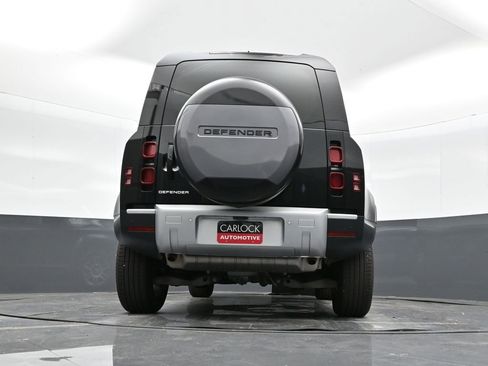 Used 2024 Land Rover Defender 110 S image 36