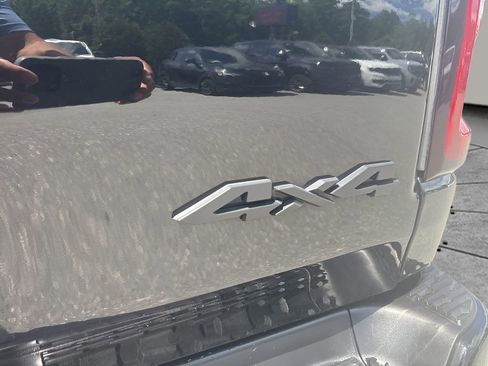 Used 2025 RAM 1500 Big Horn AWD/4WD image 30