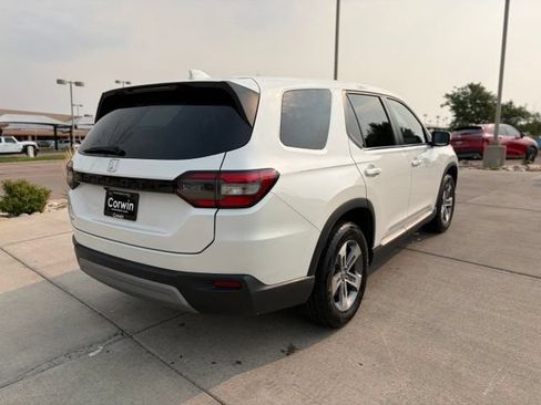 Used 2025 Honda Pilot EX-L image 5