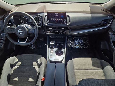 Used 2023 Nissan Rogue SV image 16