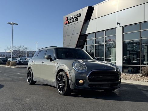 Used 2019 MINI Cooper Clubman ALL4 image 1