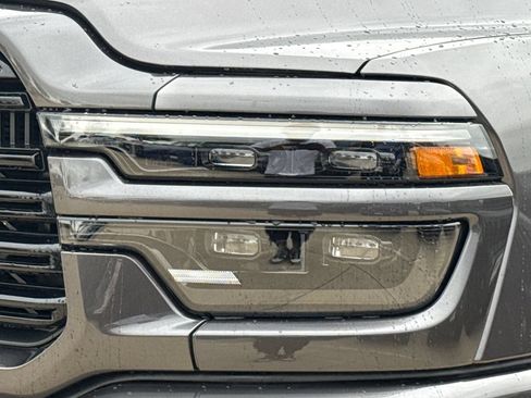 New 2026 RAM 2500 Laramie w/ Night Edition AWD/4WD image 4