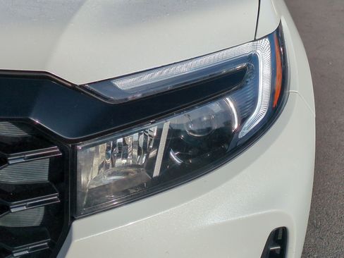 Used 2022 Honda Passport Elite image 12