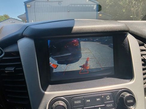 Used 2018 GMC Yukon SLT w/ Premium Edition image 14