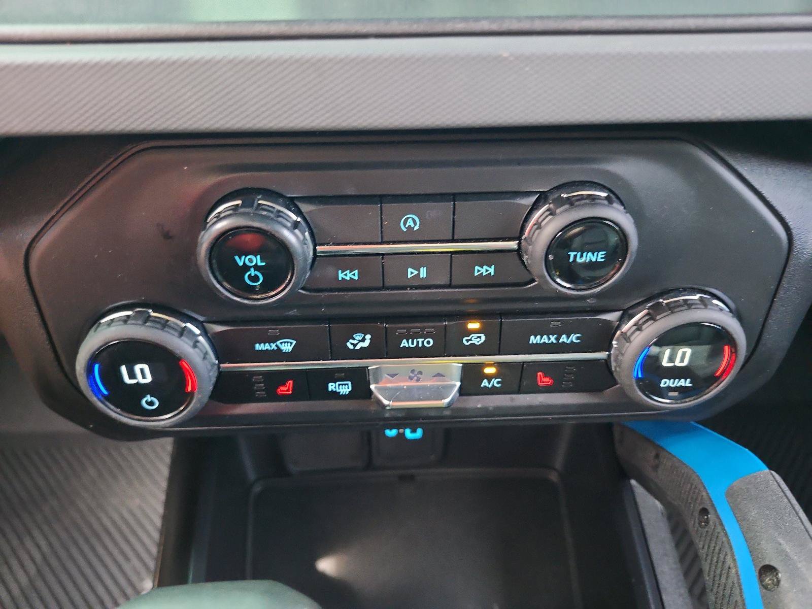 Used 2024 Ford Bronco Black Diamond AWD/4WD image 16
