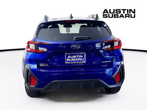Used 2025 Subaru Crosstrek 2.0i Premium image 6