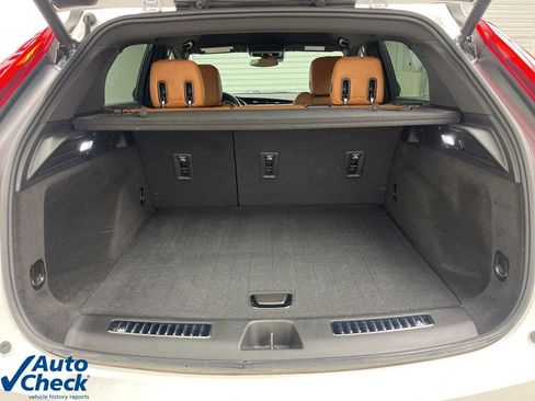 Used 2023 Cadillac XT4 Premium Luxury image 22