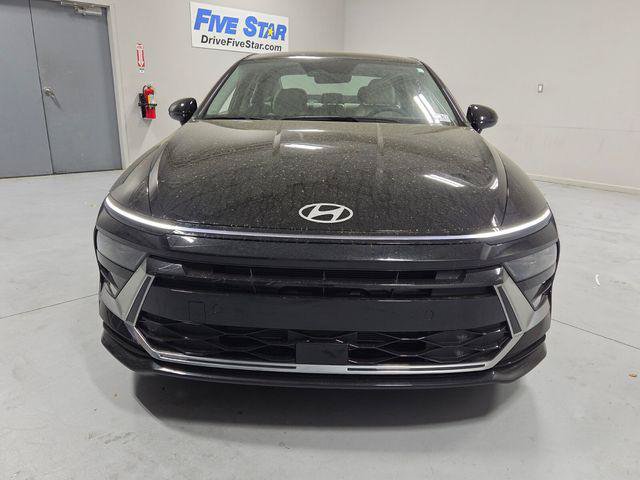 New 2026 Hyundai Sonata SEL FWD image 2