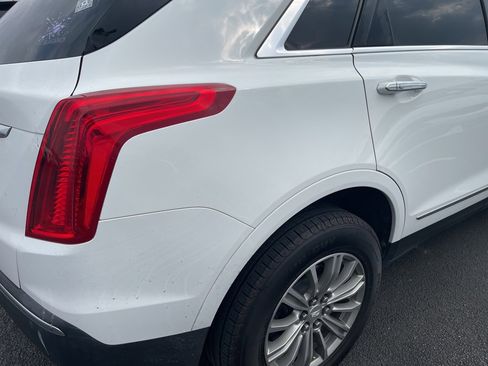 Used 2017 Cadillac XT5 Luxury w/ Driver Awareness Package image 9