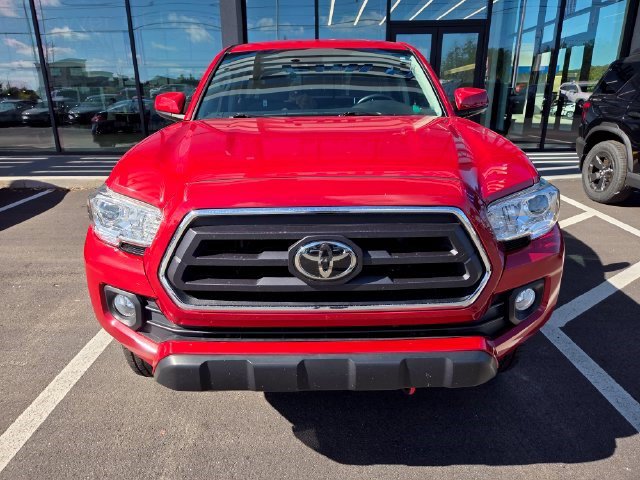 Used 2020 Toyota Tacoma SR5 RWD image 2