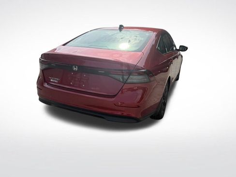 Used 2025 Honda Accord SE image 4