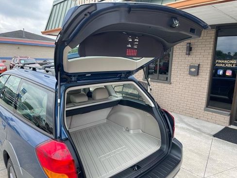 Used 2007 Subaru Outback 2.5i Limited L.L. Bean AWD/4WD image 65