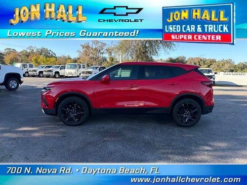 Certified 2022 Chevrolet Blazer LT w/ LPO, Black Accent Package image 4