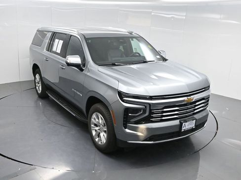 Used 2025 Chevrolet Suburban Premier image 63