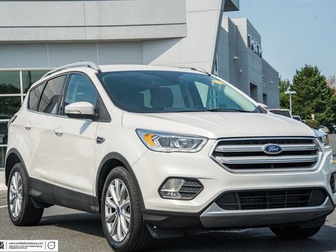 Used 2017 Ford Escape Titanium FWD image 1
