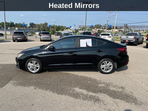 Used 2019 Hyundai Elantra SEL FWD image 2