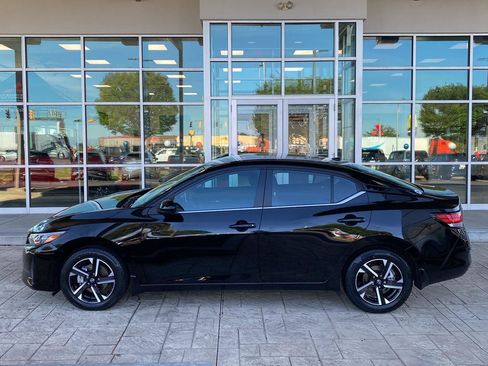 Certified 2024 Nissan Sentra SV FWD image 4