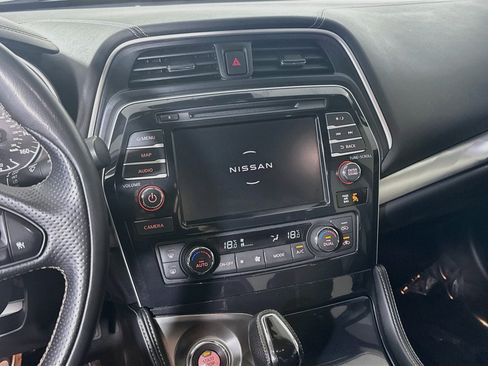 Used 2023 Nissan Maxima SL FWD image 18