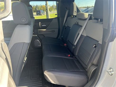 New 2025 GMC Hummer EV 3X image 24