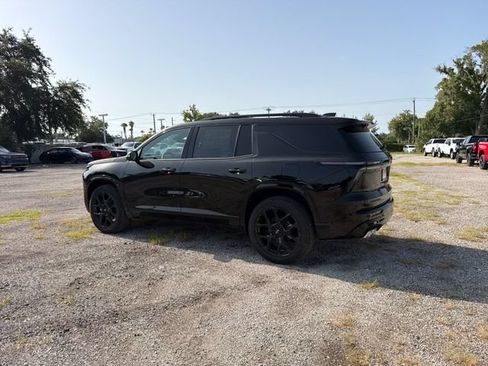New 2026 Chevrolet Traverse RS w/ LPO, Floor Liner Package FWD image 7