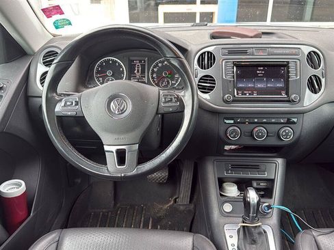 Used 2017 Volkswagen Tiguan Wolfsburg Edition AWD/4WD image 4