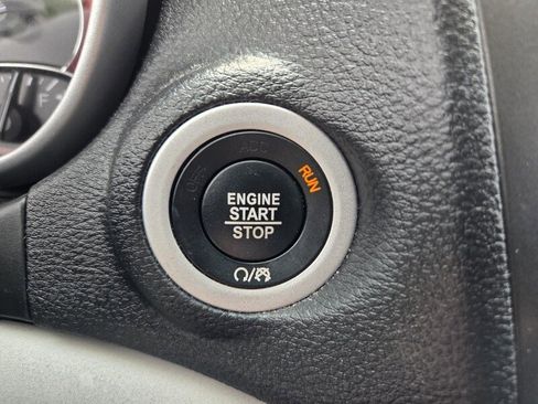 Used 2020 Dodge Journey SE image 20