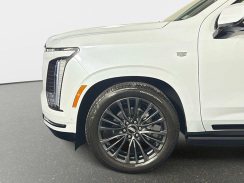 Used 2026 Cadillac Escalade Platinum Sport w/ LPO, Floor Liner Package image 15