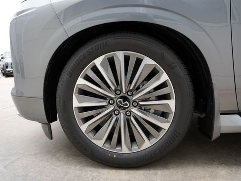 New 2026 INFINITI QX80 Luxe RWD image 26