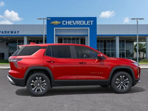 New 2026 Chevrolet Equinox LT image 5