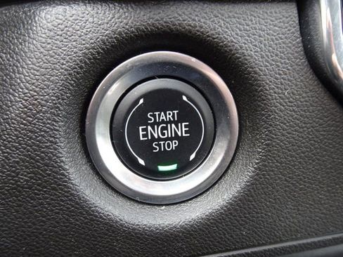 Used 2024 Chevrolet Colorado W/T RWD image 22