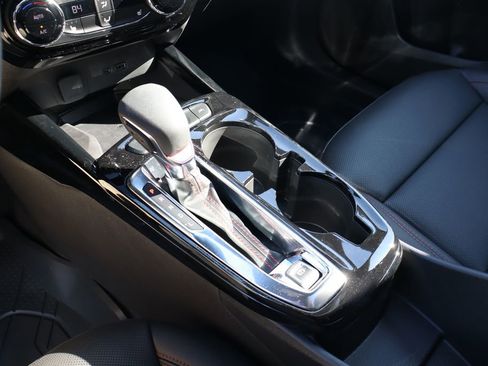 New 2026 Chevrolet Trax RS w/ Sunroof Package image 21