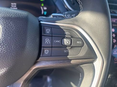Used 2024 Jeep Grand Cherokee Limited 4xe AWD/4WD image 20