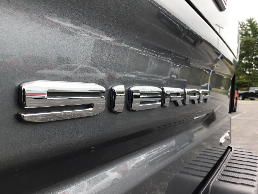 Used 2021 GMC Sierra 1500 AT4 AWD/4WD image 16