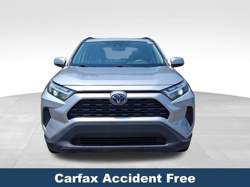 Used 2022 Toyota RAV4 XLE w/ Convenience Package AWD/4WD image 3