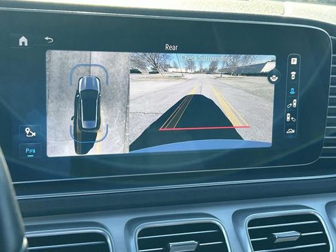 Used 2024 Mercedes-Benz GLE 450e 4MATIC image 35