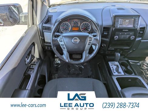 Used 2015 Nissan Titan SV w/ SV Value Truck Package image 12