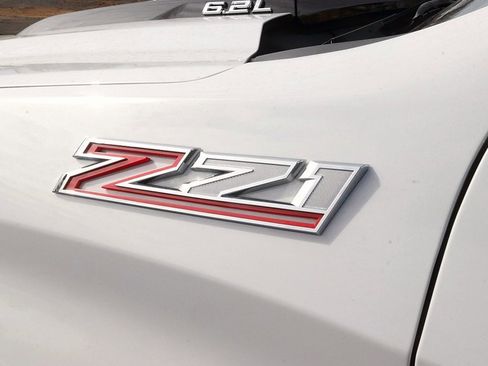 Used 2023 Chevrolet Silverado 1500 LT Trail Boss image 12