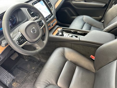 Certified 2023 Volvo XC90 T8 Plus w/ Protection Package image 14