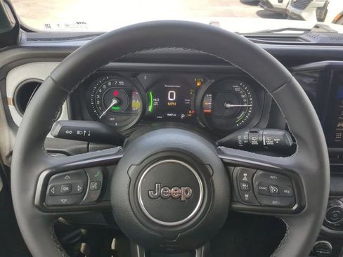 Used 2025 Jeep Wrangler Unlimited Sport S 4xe AWD/4WD image 28