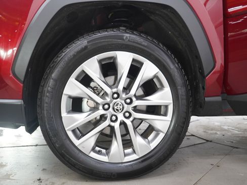 Used 2025 Toyota RAV4 XLE Premium w/ Weather Package AWD/4WD image 32
