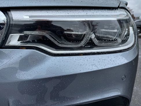 Used 2018 BMW 530e xDrive AWD/4WD image 15