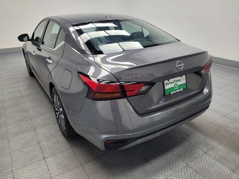 Used 2025 Nissan Altima 2.5 SV FWD image 6