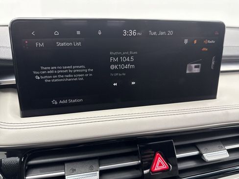 Used 2024 Genesis G70 2.5T image 21