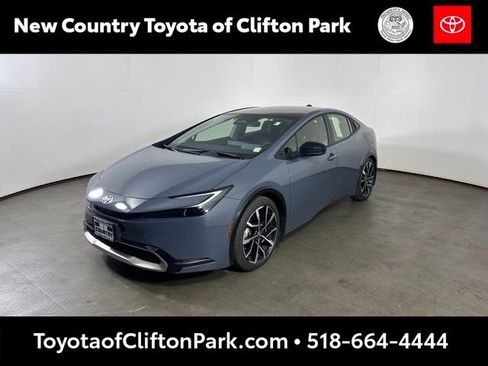 Used 2023 Toyota Prius Prime FWD image 7