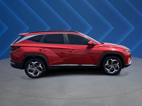 Used 2023 Hyundai Tucson SEL w/ Convenience Package AWD/4WD image 2
