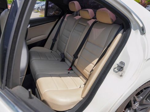 Used 2010 Mercedes-Benz C 63 AMG Sedan image 30