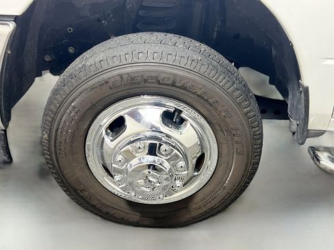 Used 2024 RAM 3500 Big Horn image 13