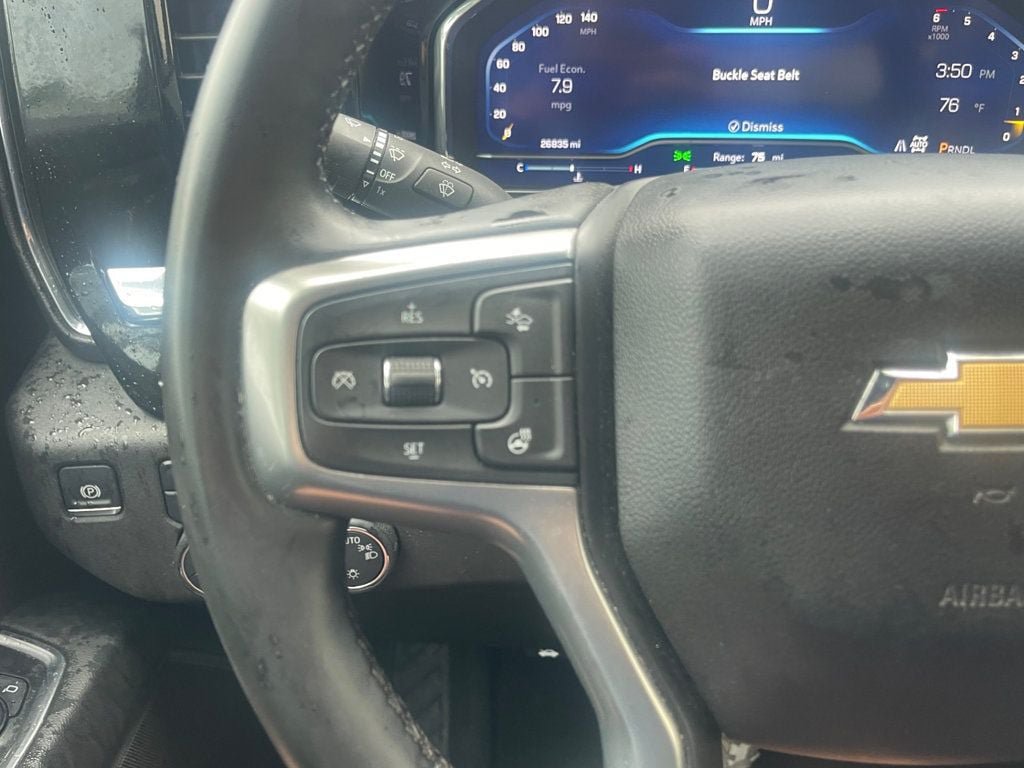 Used 2025 Chevrolet Silverado 1500 LT AWD/4WD image 15