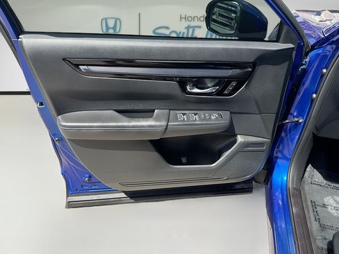 Used 2025 Honda CR-V EX-L image 19